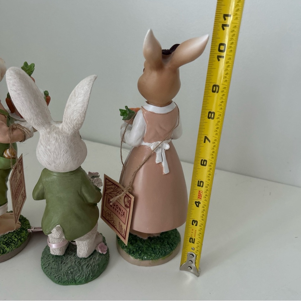 Easter Bunny Rabbit w Carrots Figurine Set- Farmers Primitive Style Peter Rabbit - Picture 4 of 13